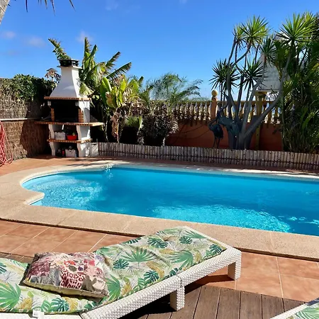 Zen Piscina Y Jacuzzi Hotel 4*