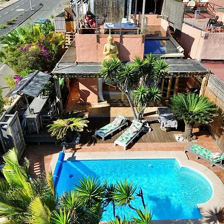 Zen Piscina Y Jacuzzi 4*